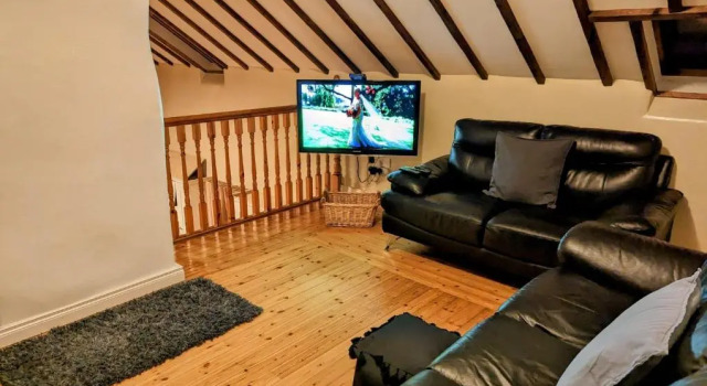 Коттедж с 3 комнатами Millers Close Holiday Accommodation