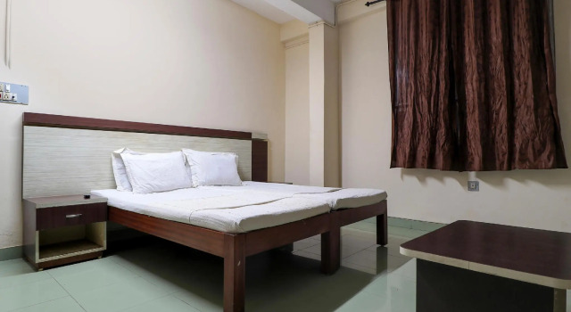 SPOT ON 60610 Malabar Tourist Home