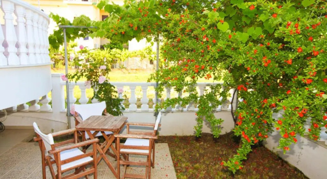 Апартаменты Standard Nereids Apartments and Studios