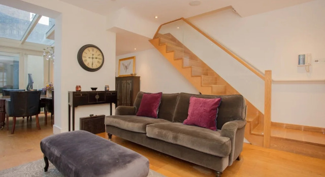 4 Bedroom House Next to Primrose Hill, Забронировать Дом для отпуска Виллы Большого Лондона, Вилла