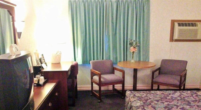 America's Best Inn New Florence, Varaa Hotelli New Florence Missouri