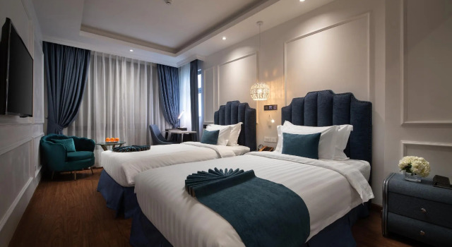 Трёхместный номер Classic Hanoi Fiesta Central Hotel and Spa