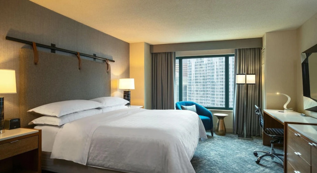 Двухместный клубный номер Guest Sheraton Grand Chicago Riverwalk