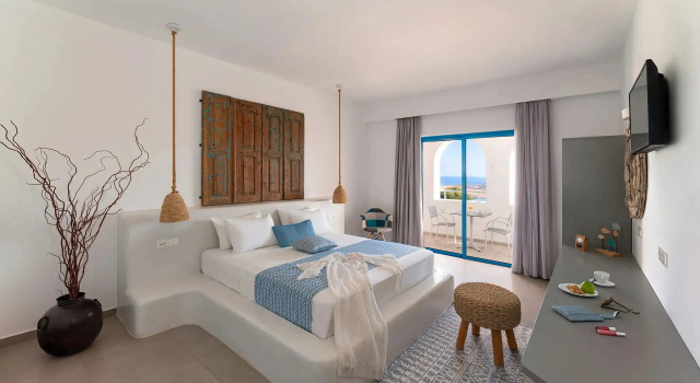 Двухместный номер Standard с балконом и с видом на город Lindos Portes Suites