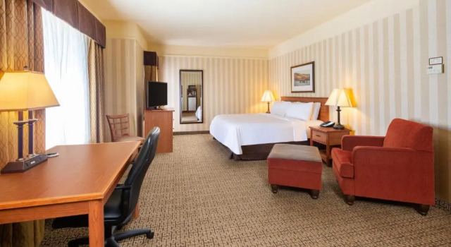 Номер Standard Holiday Inn Express Hotel & Suites Astoria by IHG