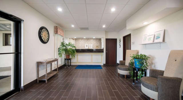 Ramada by Wyndham Effingham, Забронировать Отель Отели Иллинойс 3 звезды, 3*