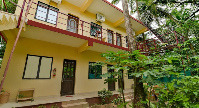 OYO 2693 Evershine Guesthouse, Prenota Hotel Anjuna 