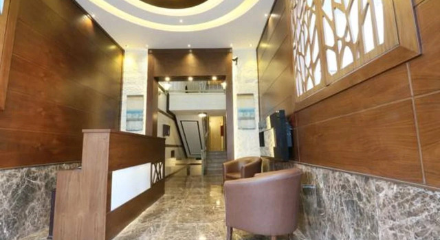 Uptown Hotel Apartment