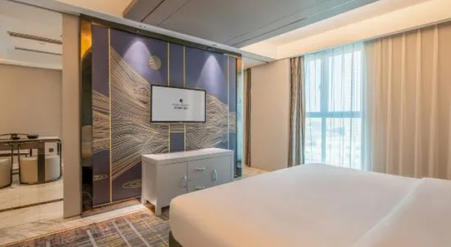 Люкс Luxury Rezen Select Hotel (Taizhou Linhai Duqiao Baolong Square)