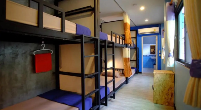 Кровать в общем номере (мужской номер) Nap Corner hostel