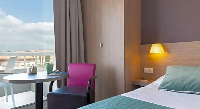 Номер Standard с балконом Best Western Plus La Marina