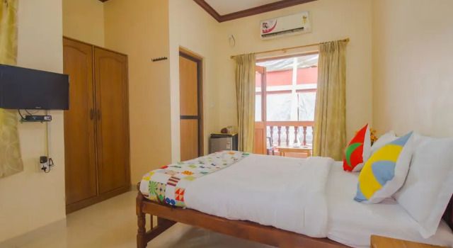 OYO 17114 Home Elegant Studio Candolim Beach