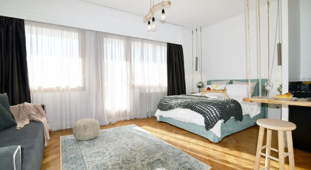 Студия с балконом и с видом на город Grey Studios by Skg Apartments