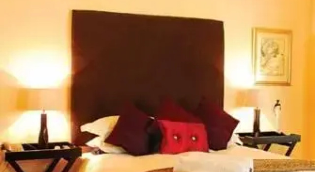 Waybury House, Забронировать Отель Отели Йоханнесбург 4 звезды, рядом с Ferndale Village Shopping Centre, 4*