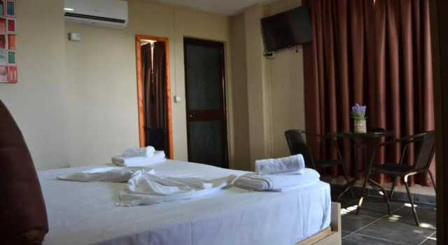Hotel Durres Hill Side Beach, Rezerwuj Hotel Hotele w Durres County z parkingiem, Parking