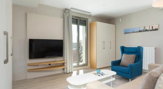 Апартаменты c 1 комнатой Kronos on the Beach Attic Suite