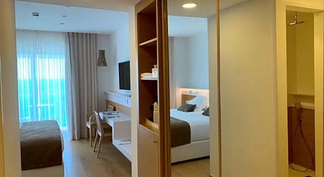 Номер Deluxe с балконом и с видом на море Hotel Costa Brava