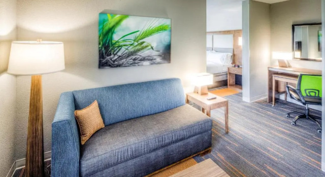 Люкс Holiday Inn Express & Suites Cleveland/Westlake by IHG