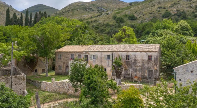 Charilaos Spiti Old Perithia, Забронировать Дом для отпуска Перитиа периферия Ионические острова