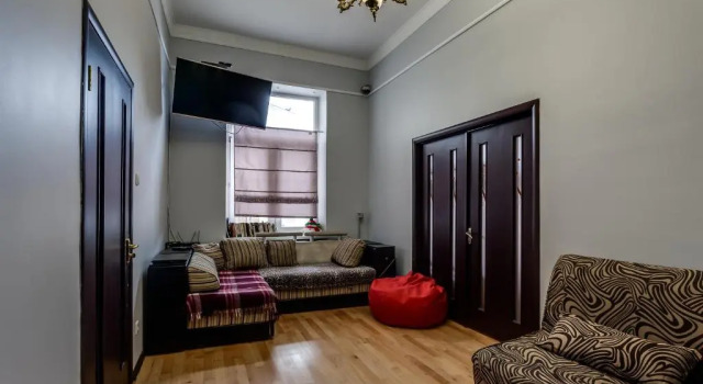 Centrum Hostel, Забронировать Хостел Хостелы Львова, рядом с Музей древней украинской книги, Хостел