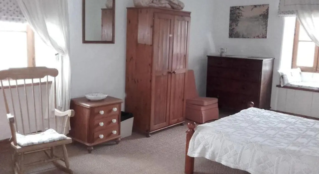Gîte La Roche-Neuville, 6 pièces, 14 personnes - FR-1-600-148, Buchen Sie Hotel Loigné-sur-Mayenne 