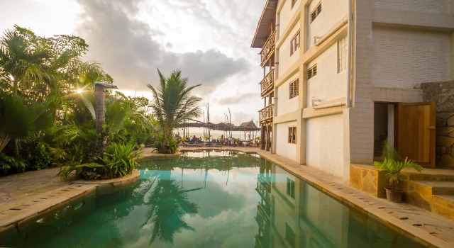Двухместный номер Deluxe с балконом и с видом на сад Ziwa Beach Resort