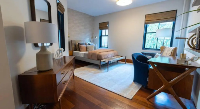 E10-3 I 3BR 2 5 Baths Designer East Village Townhouse Triplex