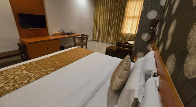 Marilyn Hotel Serpong