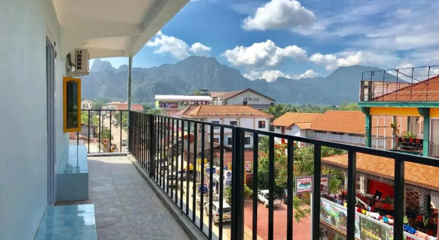 Кровать в общем номере (женский номер) Vang Vieng Freedom View Hostel