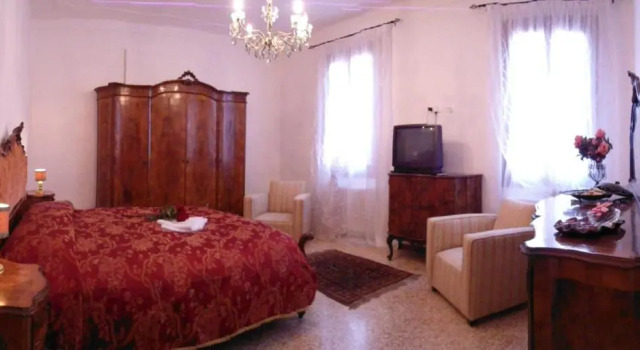 B&B Exclusive, Забронировать Отель Отели Венеции 3 звезды, рядом с Gallerie dell' Accademia, 3*