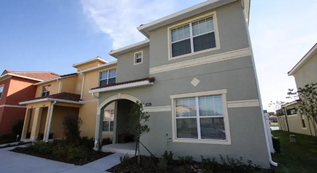 3041 Paradise Palms
