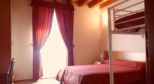 Семейный номер Standard с балконом Hotel Agli Ulivi