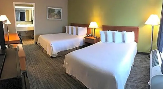 Standard Zimmer Wingfield Inn