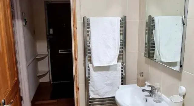 cozy 1 bed flat -walk to art, culture and coffee