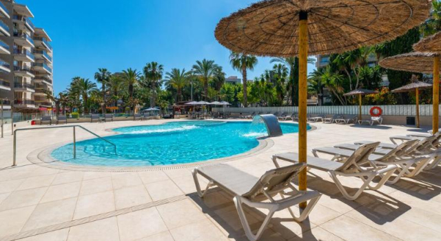 Rentalmar Salou Playa Family Suites