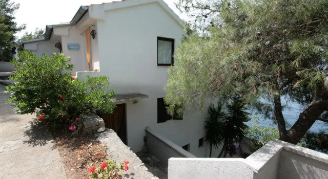 Apartments Larisa, Prenota Appartamento Gdinj 