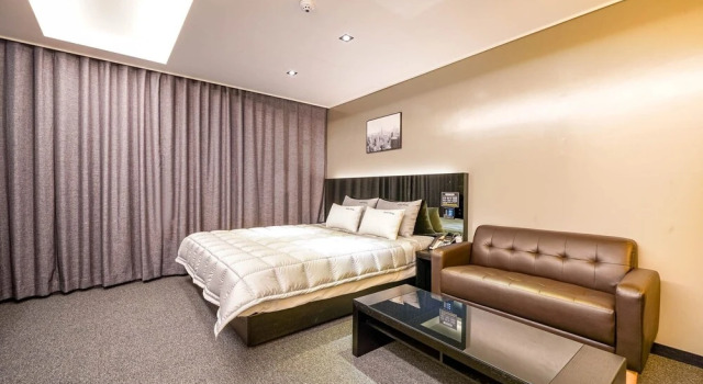 Ulsan Yeongnam Alps King Motel, Rezerwuj Motel Hotele w Ulsan z parkingiem, Parking