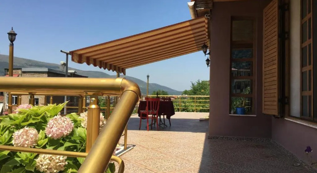 Sara Guesthouse