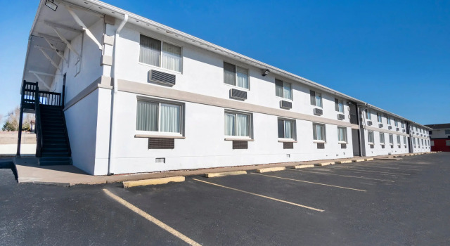 OYO Townhouse Dodge City KS, Réserver Auberge Hôtels à Kansas avec piscine, Piscine