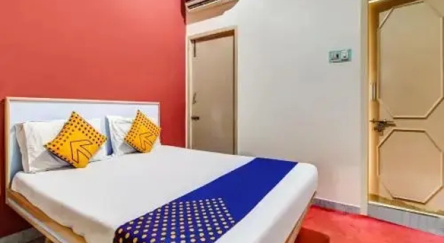 Hotel Lakshmi Saraswathy by OYO Rooms