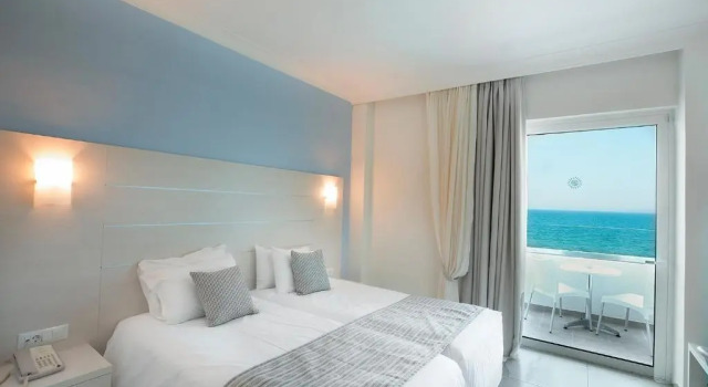 Двухместный номер Standard с видом на море Отель Rhodos Horizon Blu