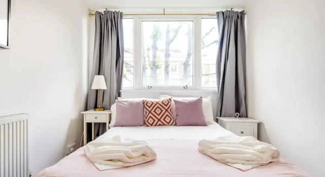 Nice 3 Bed Flat near Paddington, Забронировать Отель Лондон Большой Лондон, рядом с Станция метро Paddington (линия H&amp;C)