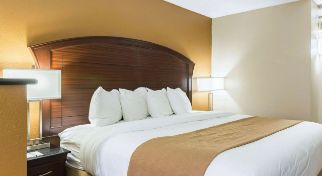 Двухместный номер Standard Quality Inn & Suites Arden Hills - Saint Paul North