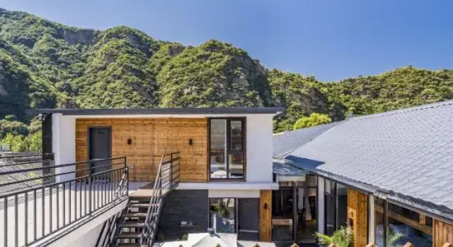 Suyan Homestay · The Blaze Retreat