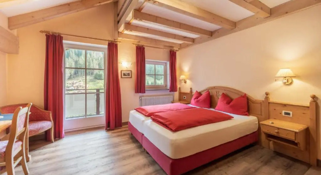 Полулюкс Deluxe Albergo Conturina