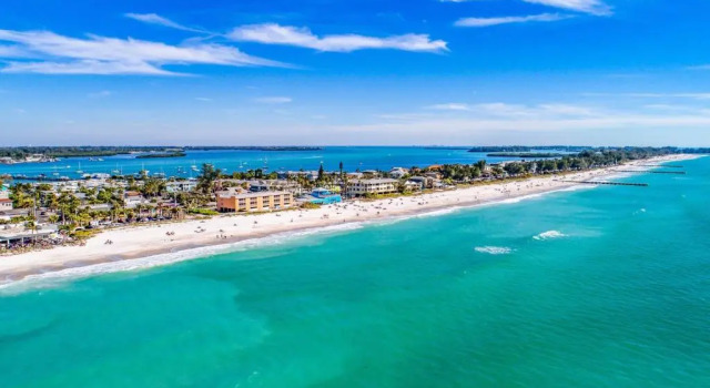 Апартаменты Anna Maria Island Beach Palms 2B