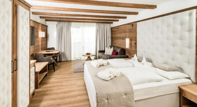 Полулюкс Savoy Dolomites Luxury & Spa Hotel