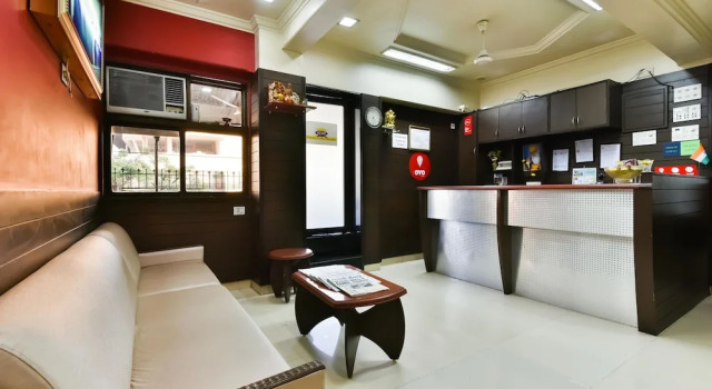 OYO Flagship 572 Santacruz West