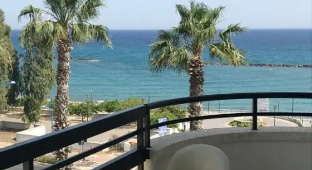 Двухместные апартаменты c 1 комнатой с частичным видом на море Pigeon Beach Hotel Apartments