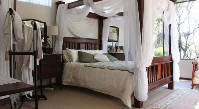 Двухместный номер Deluxe с балконом Whispering Pines Bed and Breakfast